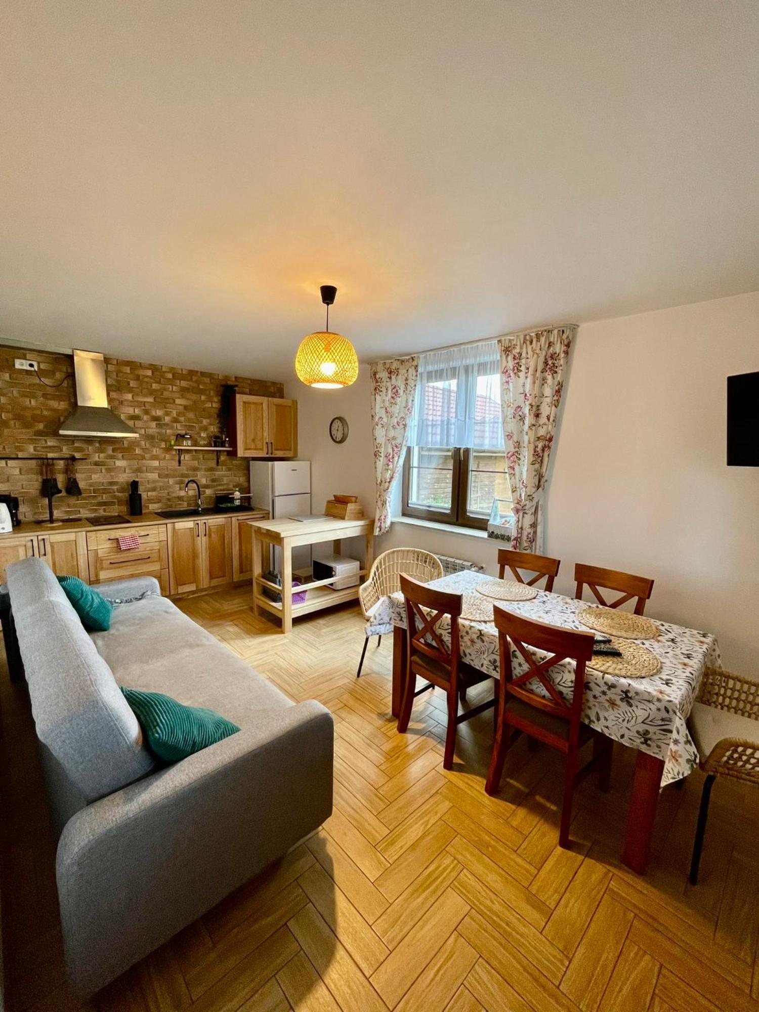 Wypoczynek Pod Lipami Bed and Breakfast Ruciane-Nida Εξωτερικό φωτογραφία